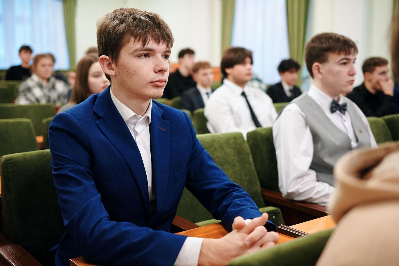 Молодежь для Беларуси: встреча на ФГДиЭ прошла в БНТУ